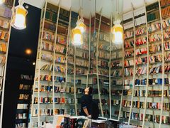 -钟书阁(松江泰晤士小镇店)