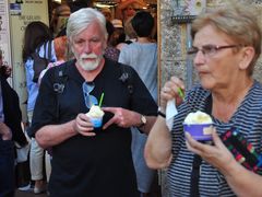 -Gelateria Dondoli
