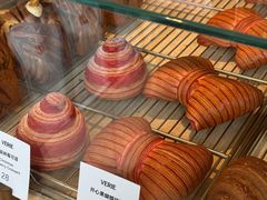 -VERIE BAKEHOUSE