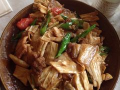 腐竹炒五花肉-望江寨•柳州菜馆(西江店)