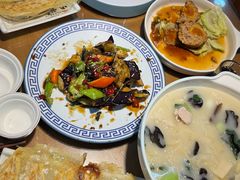 肉三鲜锅贴-春水锅贴·传统鲁菜(大明湖店)