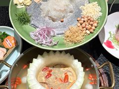-得意咚瓜·顺德鱼生·冬瓜火锅(深圳首店)