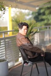 -一家只做男发烫染的店