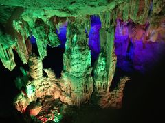 -伊岭岩风景区