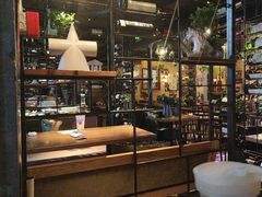 -临界音乐酒馆·小龙虾·江湖菜(华熙LIVE·鱼洞店)