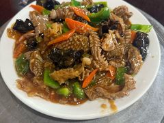 -金卯白肉罩火烧