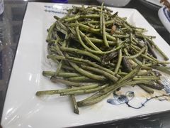 野芦蒿炒臭干-广迎居老正兴菜馆