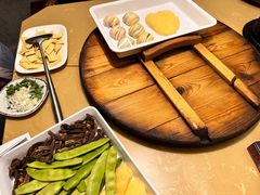 -万里闯关东铁锅炖菜馆(高新旗舰店)