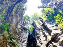 -梭布垭石林景区