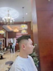-尼特斯男士发型馆