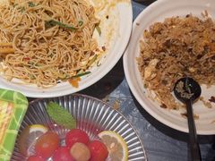 -肥肥虾庄·金牌油焖大虾(东湖欢乐谷店)