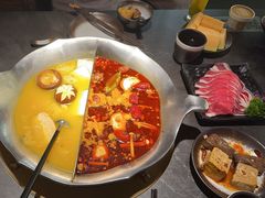 -湊湊火锅·茶憩(杭州湖滨银泰in77店)