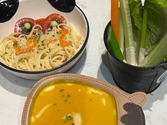 -水桶王国主题餐厅·聚会·生日派对·亲子活动·家庭套餐(亚龙湾希尔顿店)