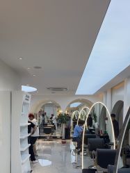 -吉艺心专业美发造型