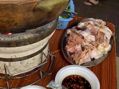 连州果园鸡-威邵鸡煲(西华路总店)