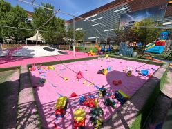 -萌宠亲子动物乐园(槐房万达店)