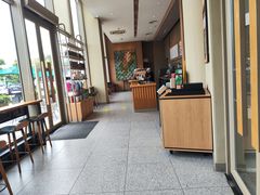 -星巴克(中山服务区西区店)