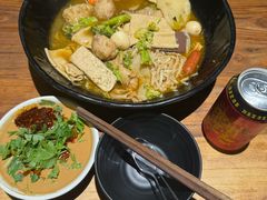 -万记麻辣烫国展总店