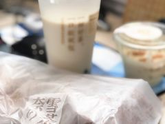 -奈雪的茶(青岛卓悦里INTOWN店)