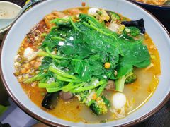 -重庆火红麻辣烫(伟超置业大厦店)