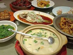 -新颐园本帮江浙菜·红烧猪手煨鲍鱼·红烧肉(顾村公园电台路店)