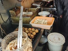 -老汪猪头肉春饼店