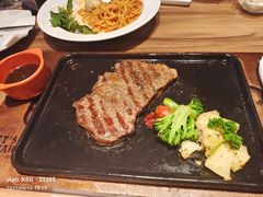 -必胜客(中大银泰店)