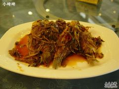 咸菜蒸小黄鱼-锦江中华村农家乐饭庄