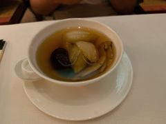 菜胆松茸汤-天龙轩(香港丽思卡尔顿酒店)