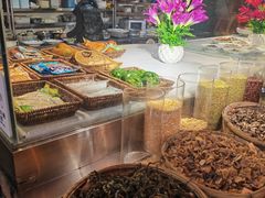 -鱼窝棚柴火铁锅炖(富山屯店)