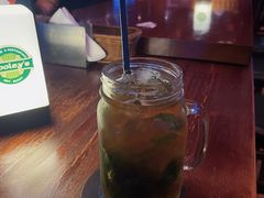 -Hooley's活利仕西餐厅(珠江新城店)