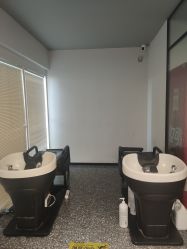 -15C7 男士理发馆 烫染专业店