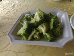 蒜蓉西兰花-石家饭店原址