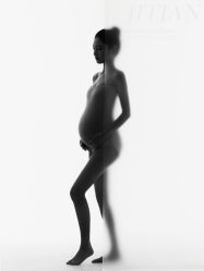 点击看大图 -专注孕妇照亲子照·纪田摄影