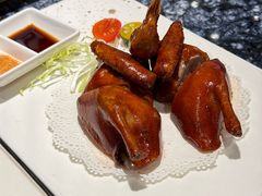 玻璃脆皮乳鸽皇-新雅(丰盛里店)