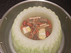 -得意咚瓜·顺德鱼生·冬瓜火锅(深圳首店)