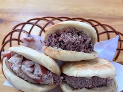 -闫家驴肉火烧(五四店)