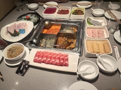 -海底捞火锅(高新万达店)