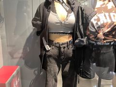 -Hollister(天环广场店)