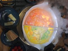 -湊湊火锅·茶憩(南京东路悦荟店)