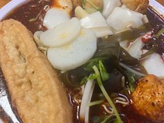 -不起眼麻辣烫凉皮店