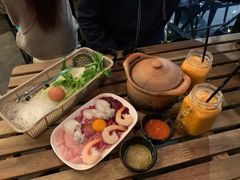 -Show Neua Thai Street Food