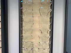 -目艮眼镜SHOWROOM(品牌集合店)