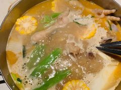 -肥仔文澳门猪骨煲(南京西路店)