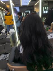 -藤野造型烫发染发