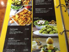 -BHC炸鸡(明洞总店)