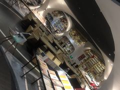 -钟书阁(珍园店)
