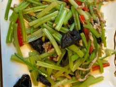 -宾朋海鲜饭庄(兴海路店)