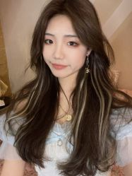 -AYO SALON