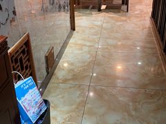 -大宝全猪馆(南京路店)